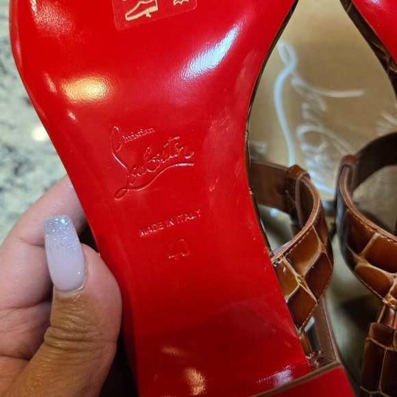 NEW Christian Louboutin MJ Thong 25 Tan T-Strap Croc Leather Sandals - Picture 9 of 11